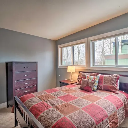 Modern Breckenridge Condo, Deck And Spa Access!